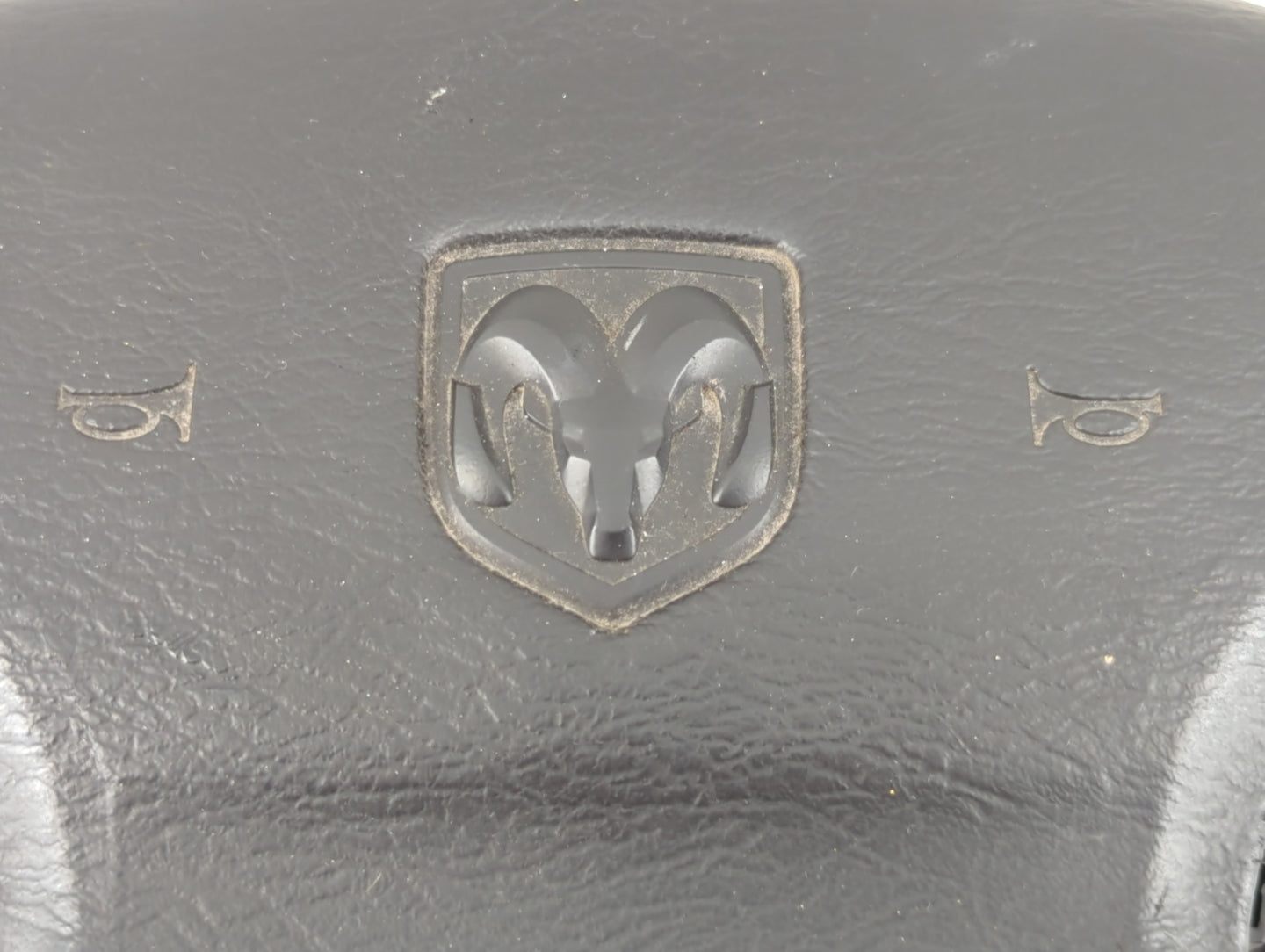2002 Dodge Ram 1500 Air Bag Driver Left Steering Wheel Mounted Fits OEM Used Auto Parts - Oemusedautoparts1.com