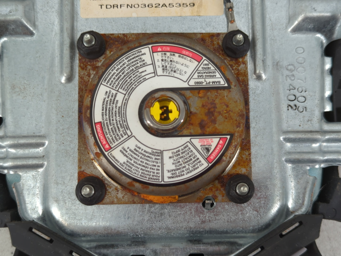 2002 Dodge Ram 1500 Air Bag Driver Left Steering Wheel Mounted Fits OEM Used Auto Parts - Oemusedautoparts1.com