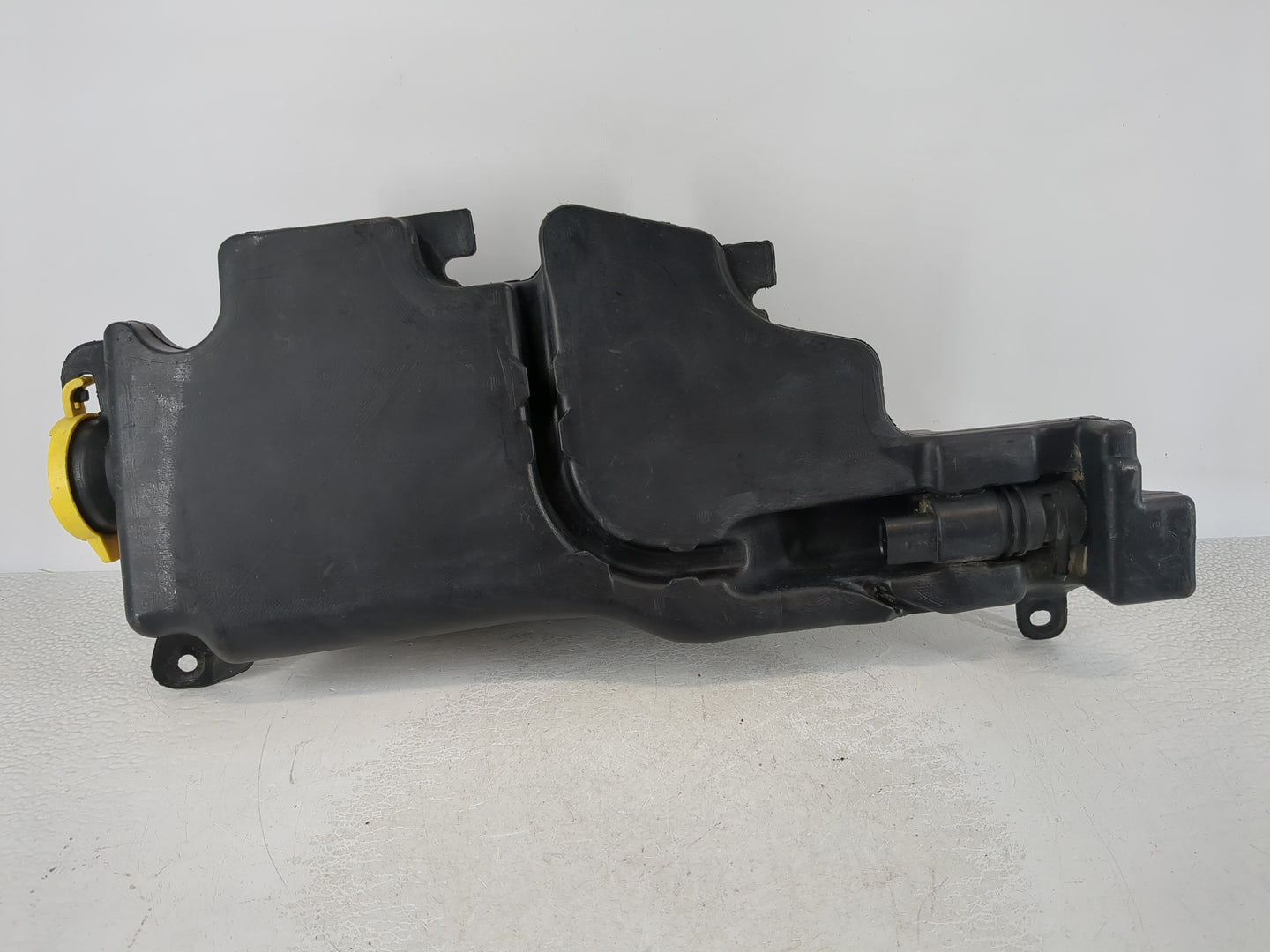2000-2002 Dodge Ram 2500 Windshield Washer Fluid Reservoir Bottle Oem - Oemusedautoparts1.com