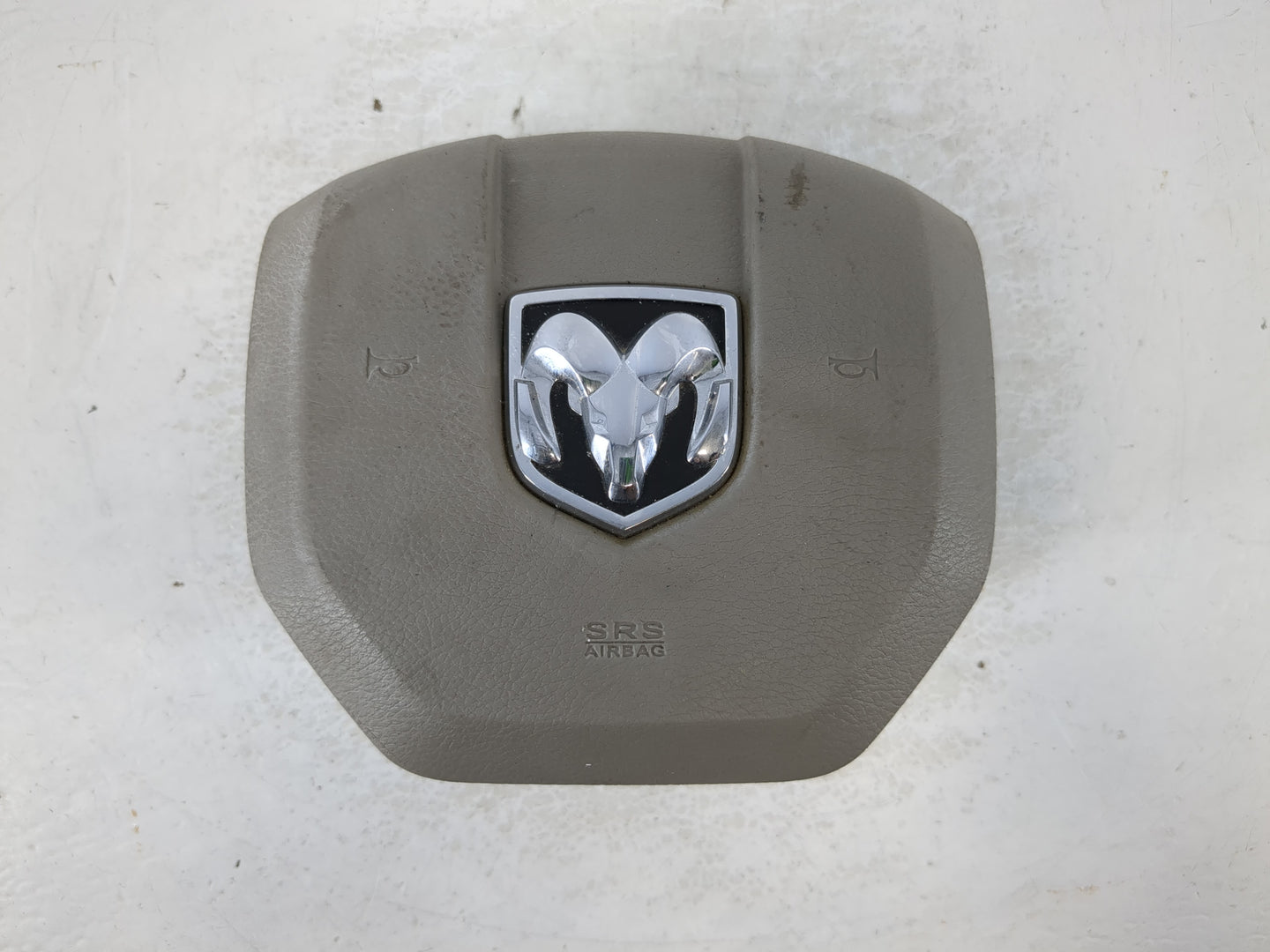 2001-2003 Dodge Ram 2500 Air Bag Driver Left Steering Wheel Mounted P/N:P1EF19BD3AE Fits Fits 2001 2002 2003 2004 OEM Used A