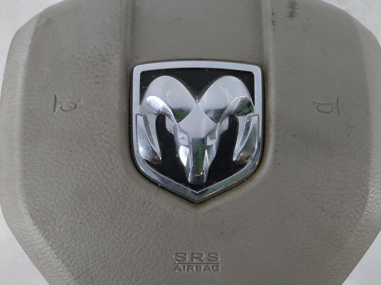 2001-2003 Dodge Ram 2500 Air Bag Driver Left Steering Wheel Mounted P/N:P1EF19BD3AE Fits Fits 2001 2002 2003 2004 OEM Used A