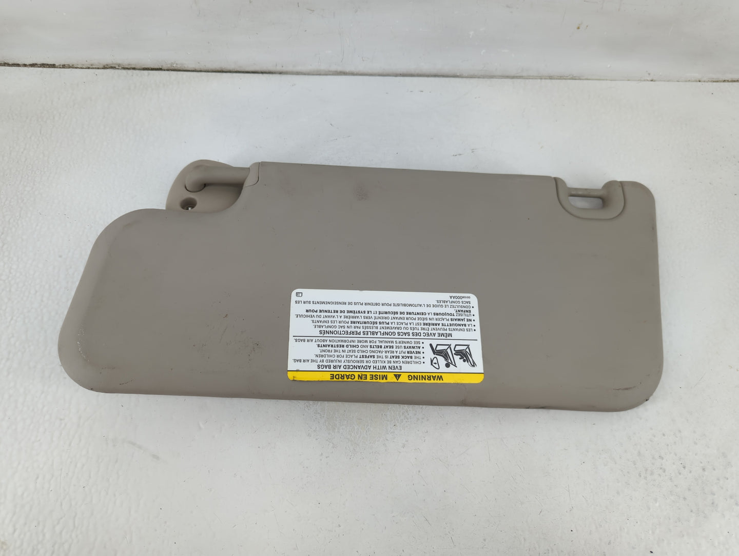 2002 Dodge Ram 2500 Sun Visor Shade Replacement Passenger Right Mirror Fits OEM Used Auto Parts - Oemusedautoparts1.com