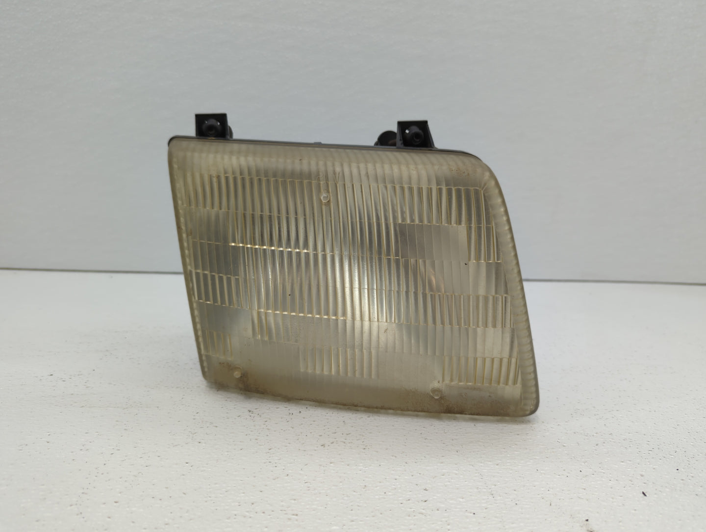 Dodge Ram 3500 Van Passenger Right Oem Head Light Headlight Lamp - Oemusedautoparts1.com