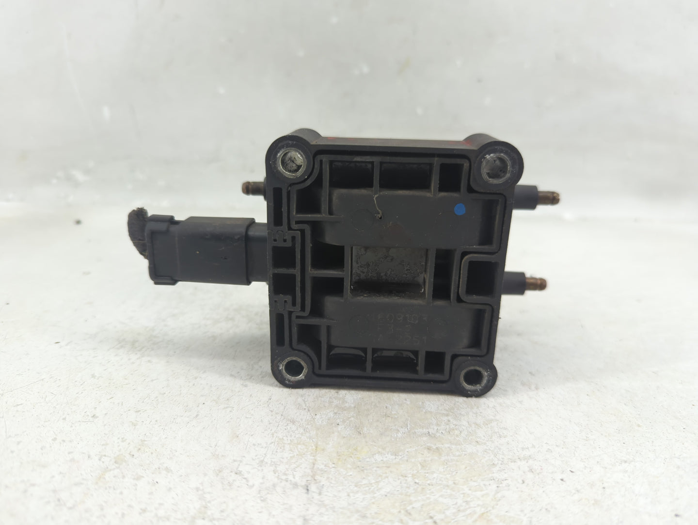 1996-2003 Dodge Stratus Ignition Coil Igniter Pack - Oemusedautoparts1.com