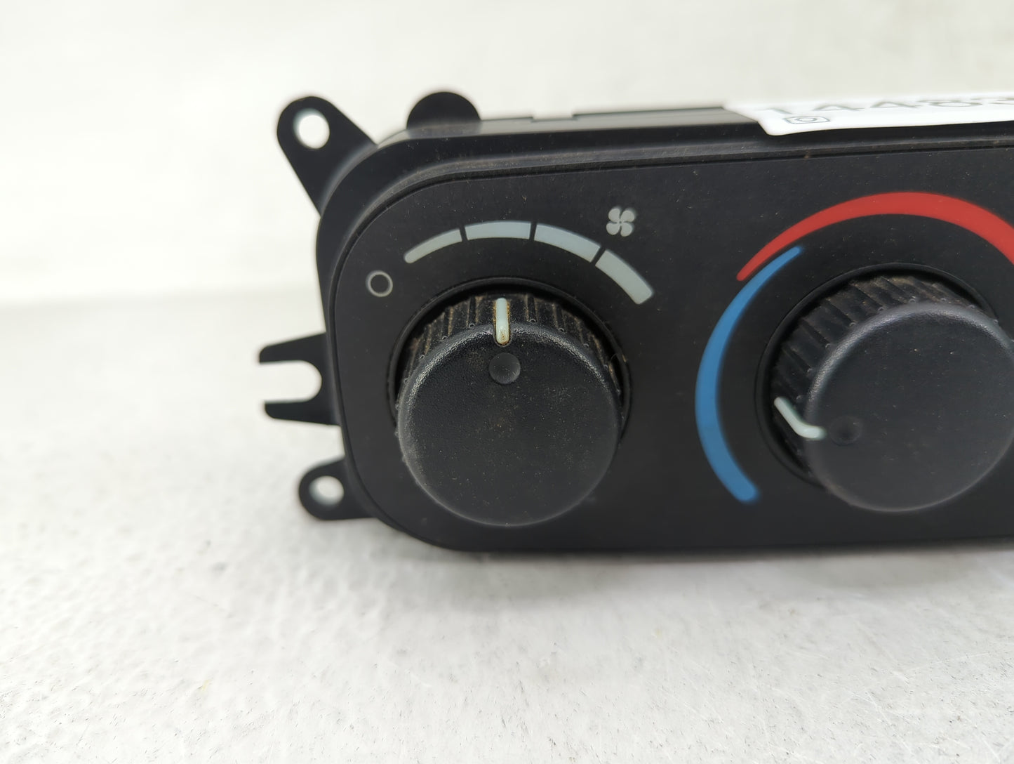 2002 Dodge Ram 1500 Climate Control Module Temperature AC/Heater Replacement P/N:P55056246AC Fits OEM Used Auto Parts - Oemu