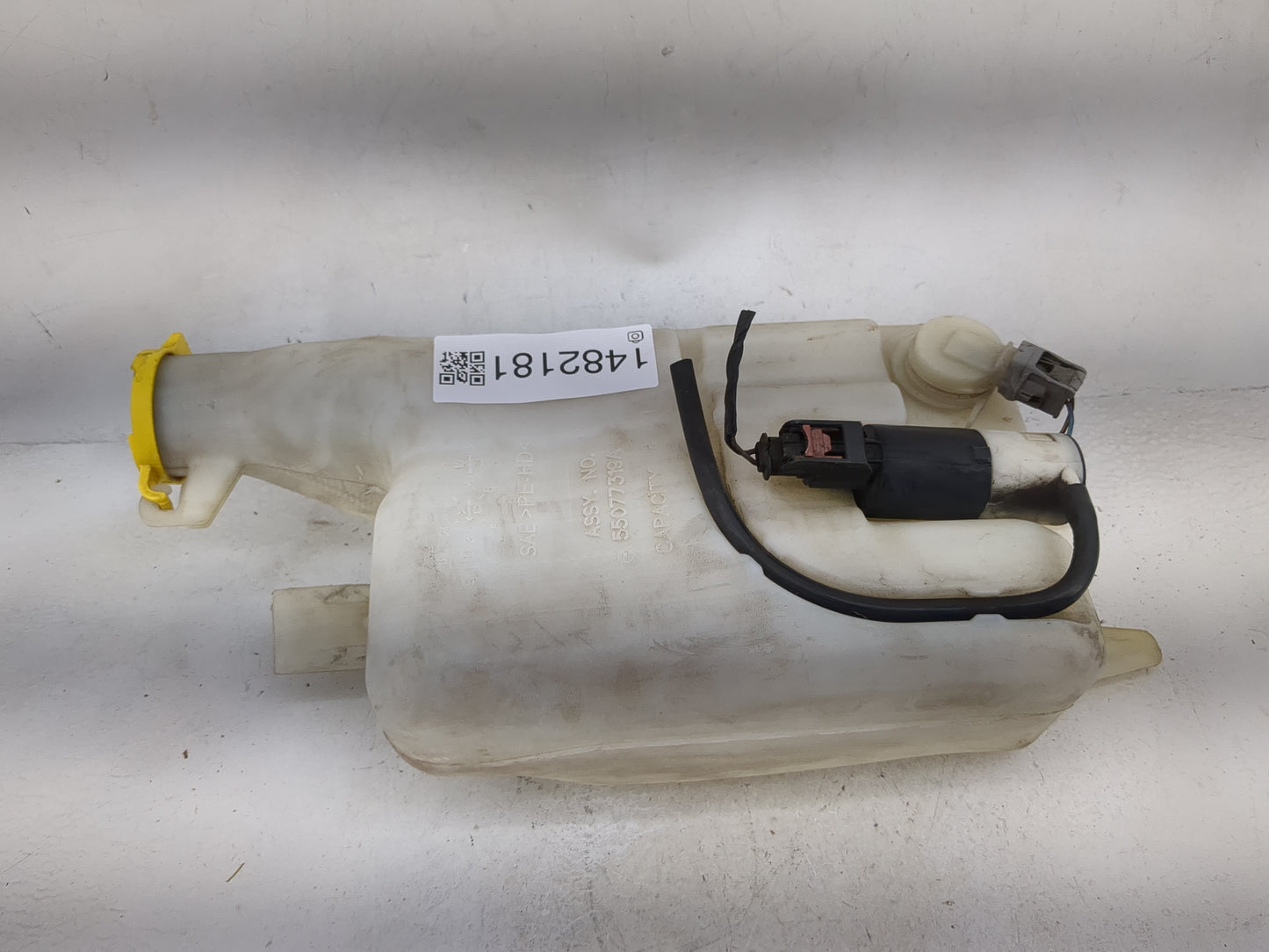 2000-2002 Dodge Ram 1500 Windshield Washer Fluid Reservoir Bottle 1482181 - Oemusedautoparts1.com