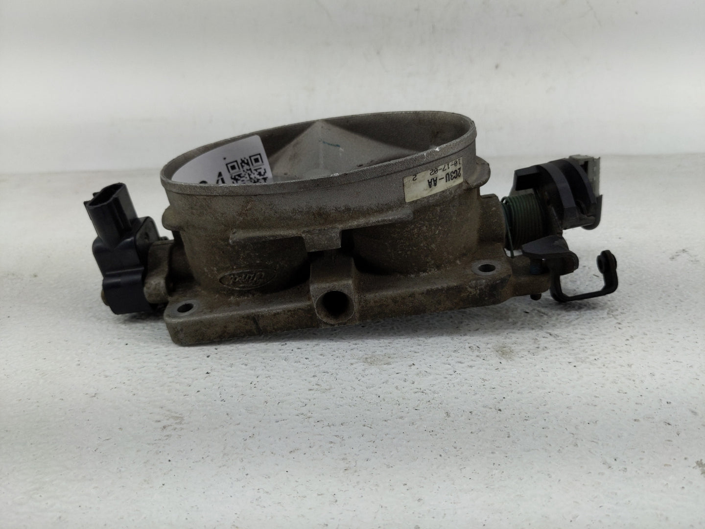 2002 Ford Econoline Throttle Body P/N:F4SF 98989 Fits OEM Used Auto Parts - Oemusedautoparts1.com