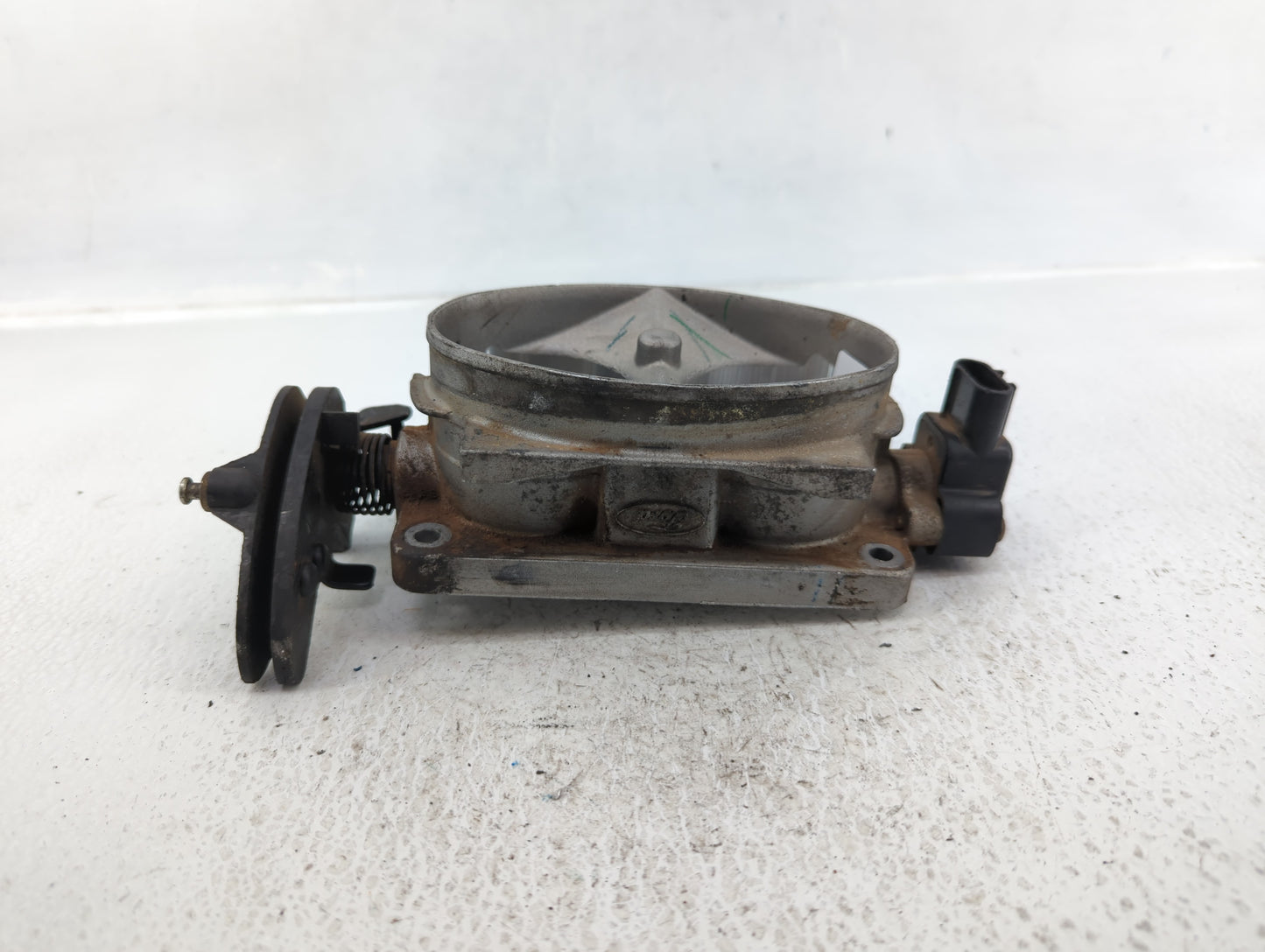 2002 Ford Econoline Throttle Body Fits OEM Used Auto Parts - Oemusedautoparts1.com