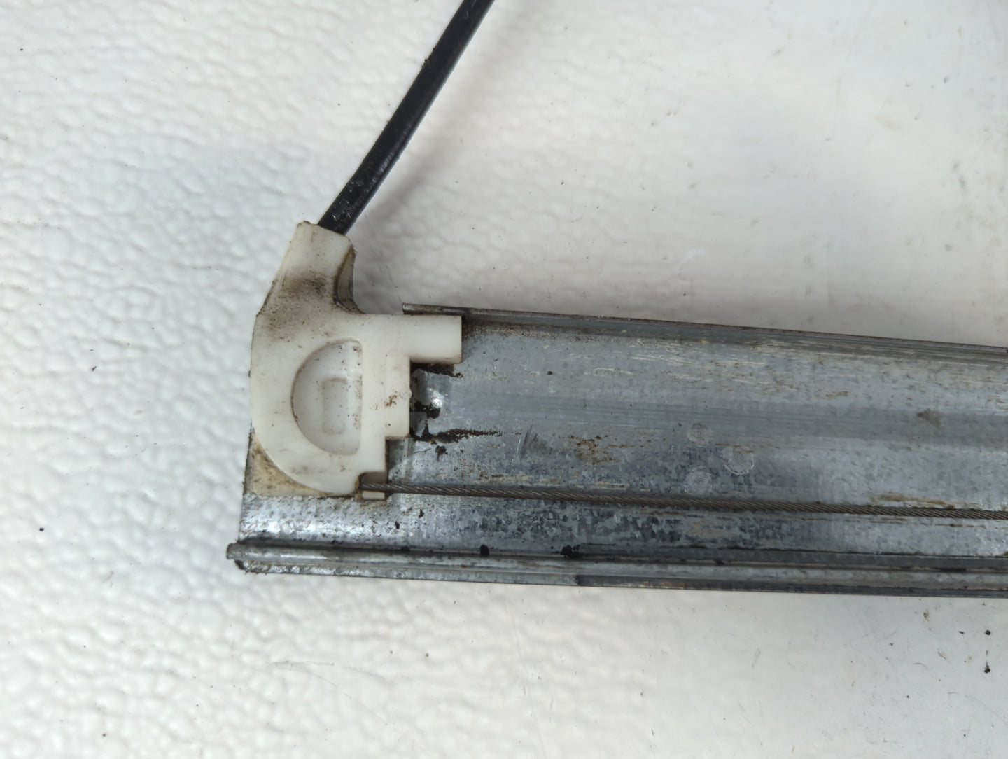 2001-2007 Ford Escape Driver Front Left Power Window Motor - Oemusedautoparts1.com