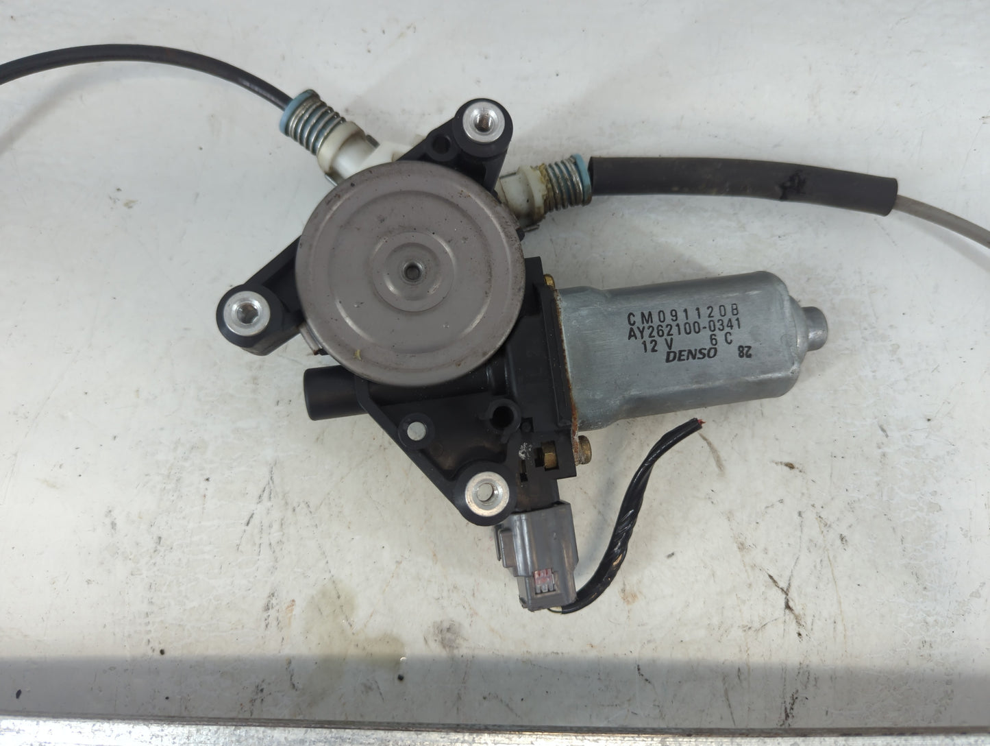2001-2007 Ford Escape Driver Front Left Power Window Motor - Oemusedautoparts1.com