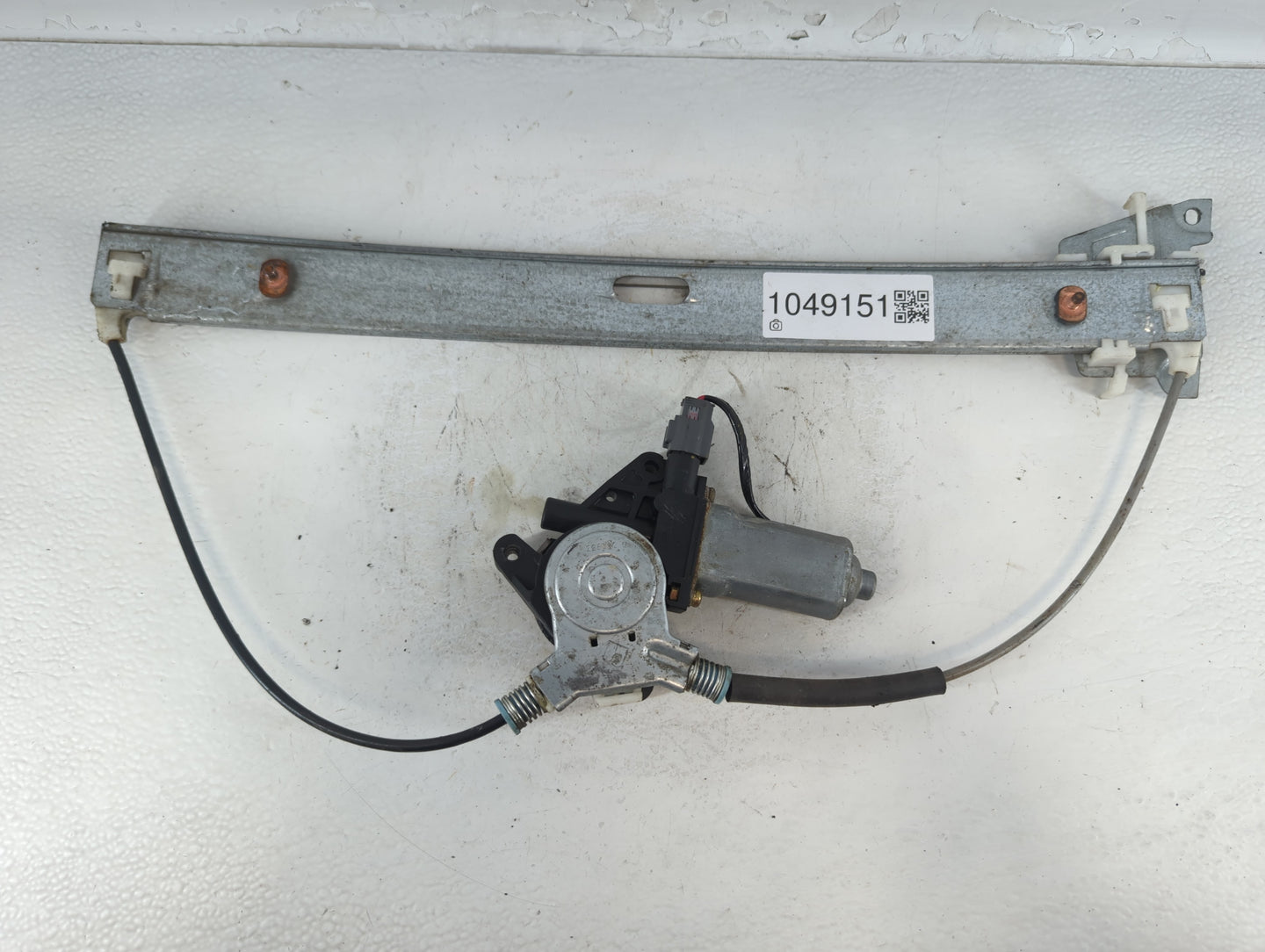 2001-2007 Ford Escape Driver Front Left Power Window Motor - Oemusedautoparts1.com