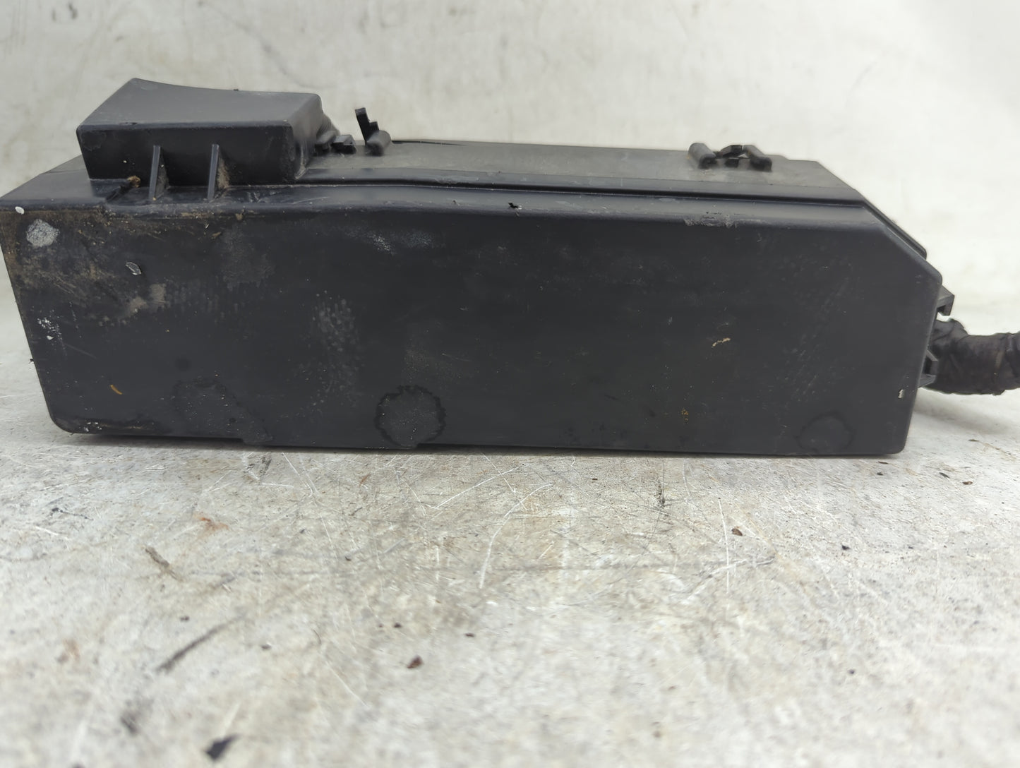 2001-2004 Ford Escape Fusebox Fuse Box Panel Relay Module Fits Fits 2001 2002 2003 2004 OEM Used Auto Parts - Oemusedautopar