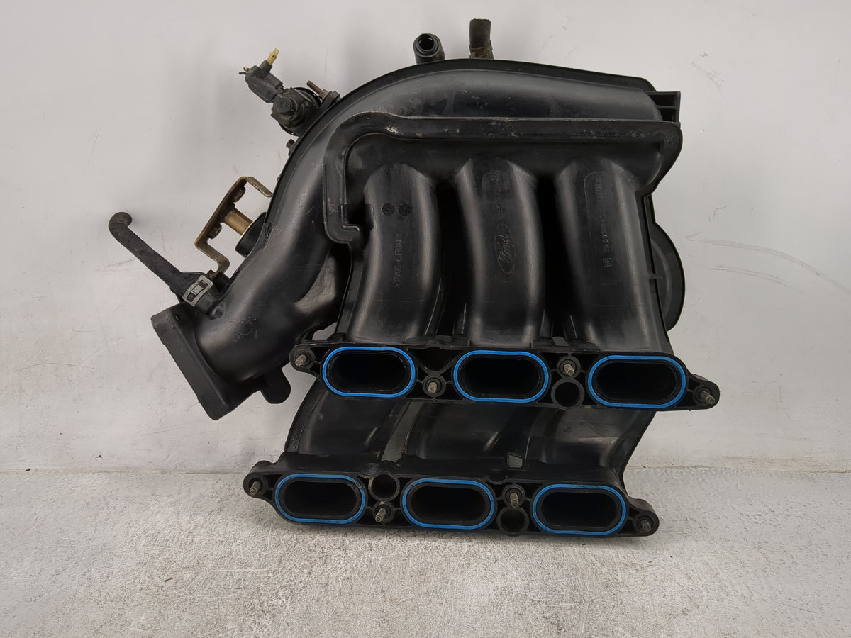2002 Ford Escape Air Intake Manifold P/N:XL8E-9424-CD Fits OEM Used Auto Parts - Oemusedautoparts1.com