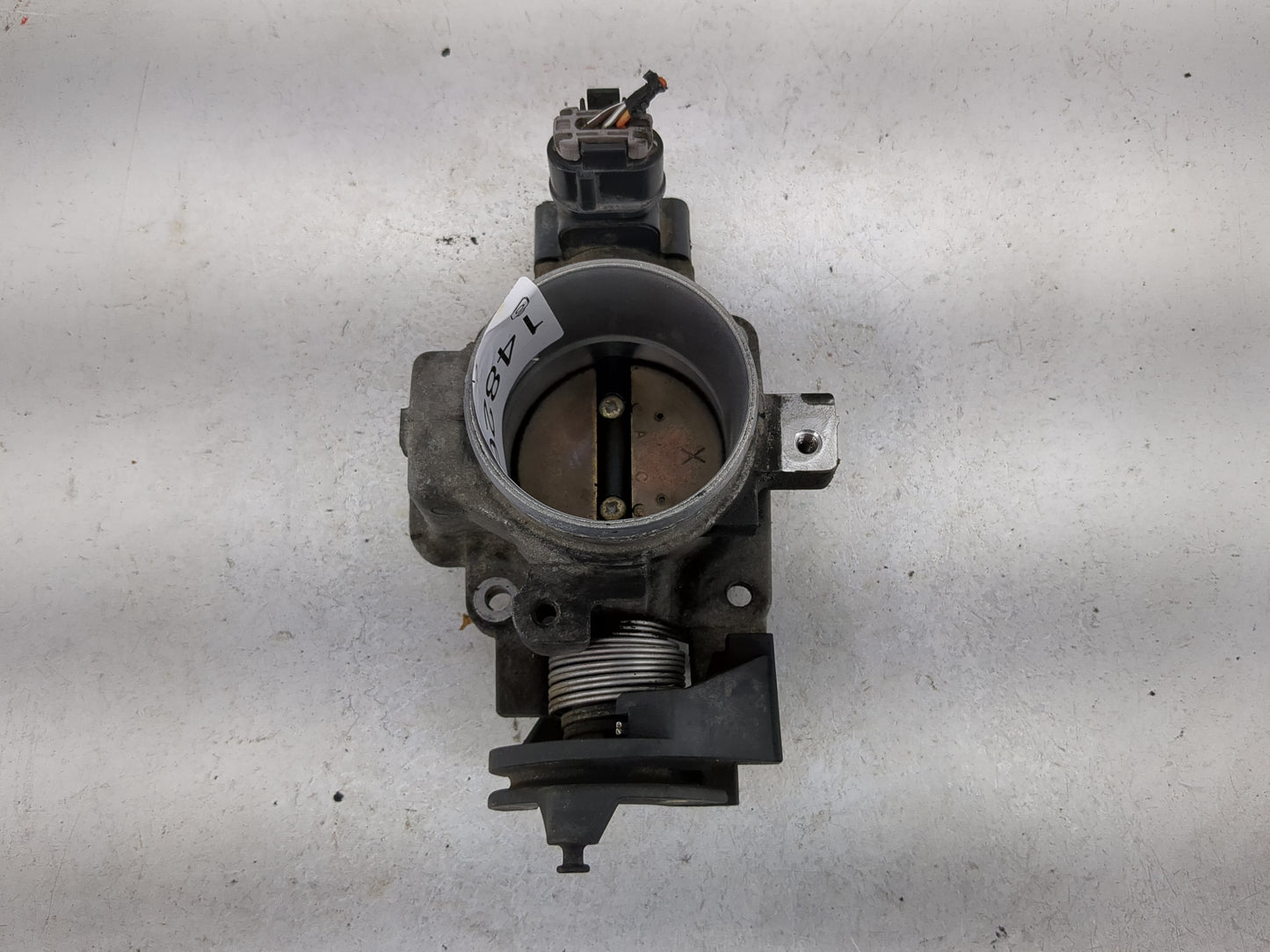 2002 Ford Escape Throttle Body P/N:F5RF 9B989 Fits OEM Used Auto Parts - Oemusedautoparts1.com