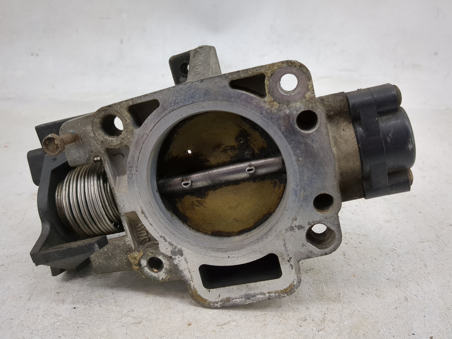 2002 Ford Escape Throttle Body P/N:F5RF 9B989 Fits OEM Used Auto Parts - Oemusedautoparts1.com