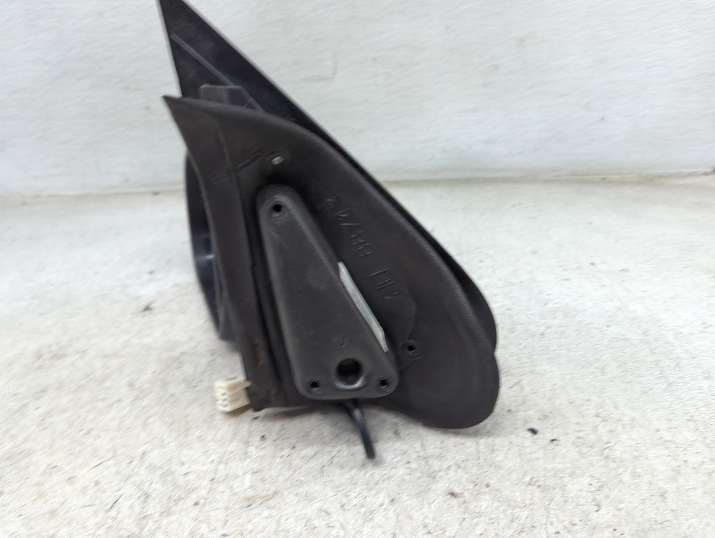 2002 Ford Escape Driver Side View Mirror - Left Door Mirror OEM Used - Oemusedautoparts1.com