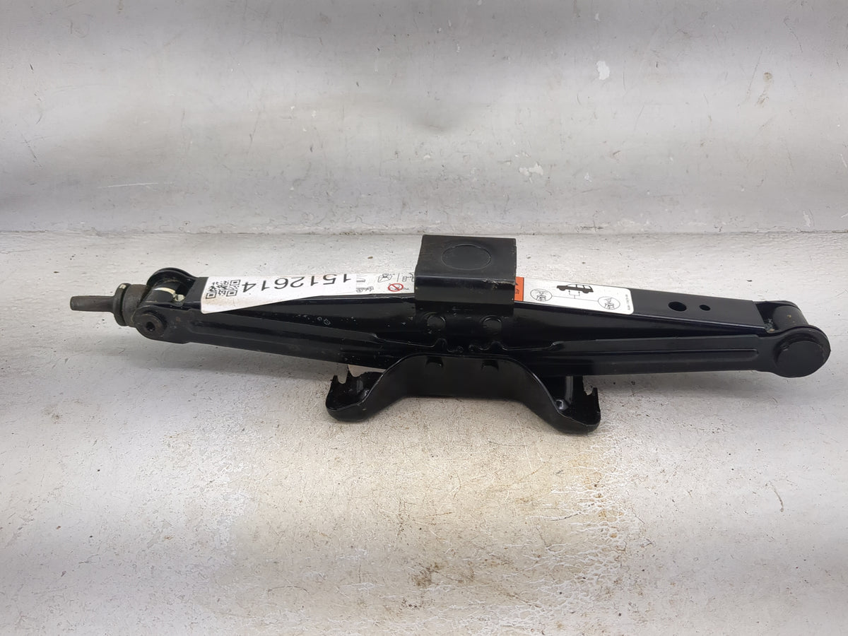 2002 Ford Escape Spare Scissor Car Jack - Oemusedautoparts1.com