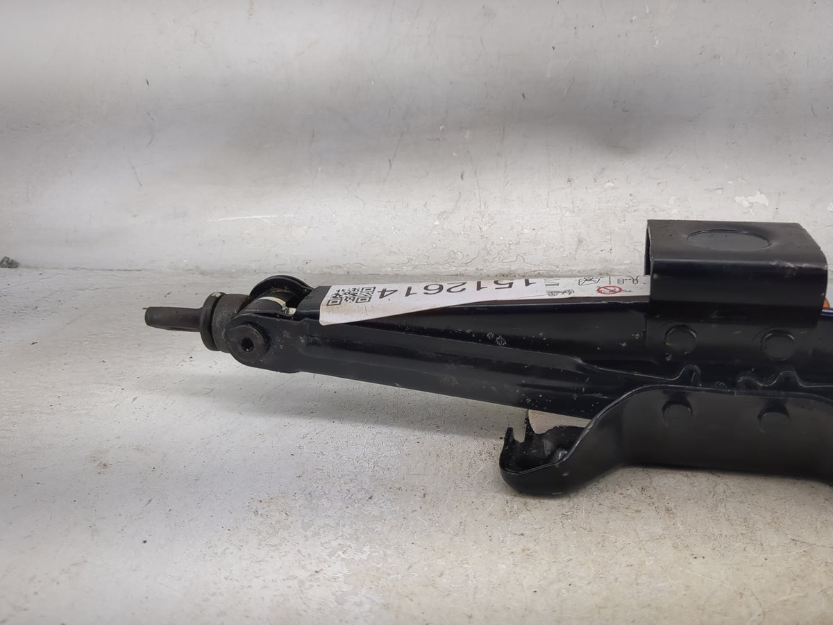 2002 Ford Escape Spare Scissor Car Jack - Oemusedautoparts1.com