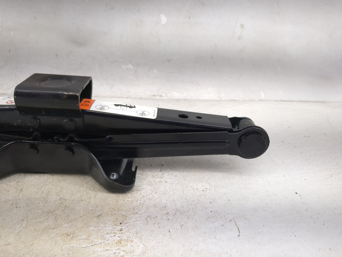 2002 Ford Escape Spare Scissor Car Jack - Oemusedautoparts1.com