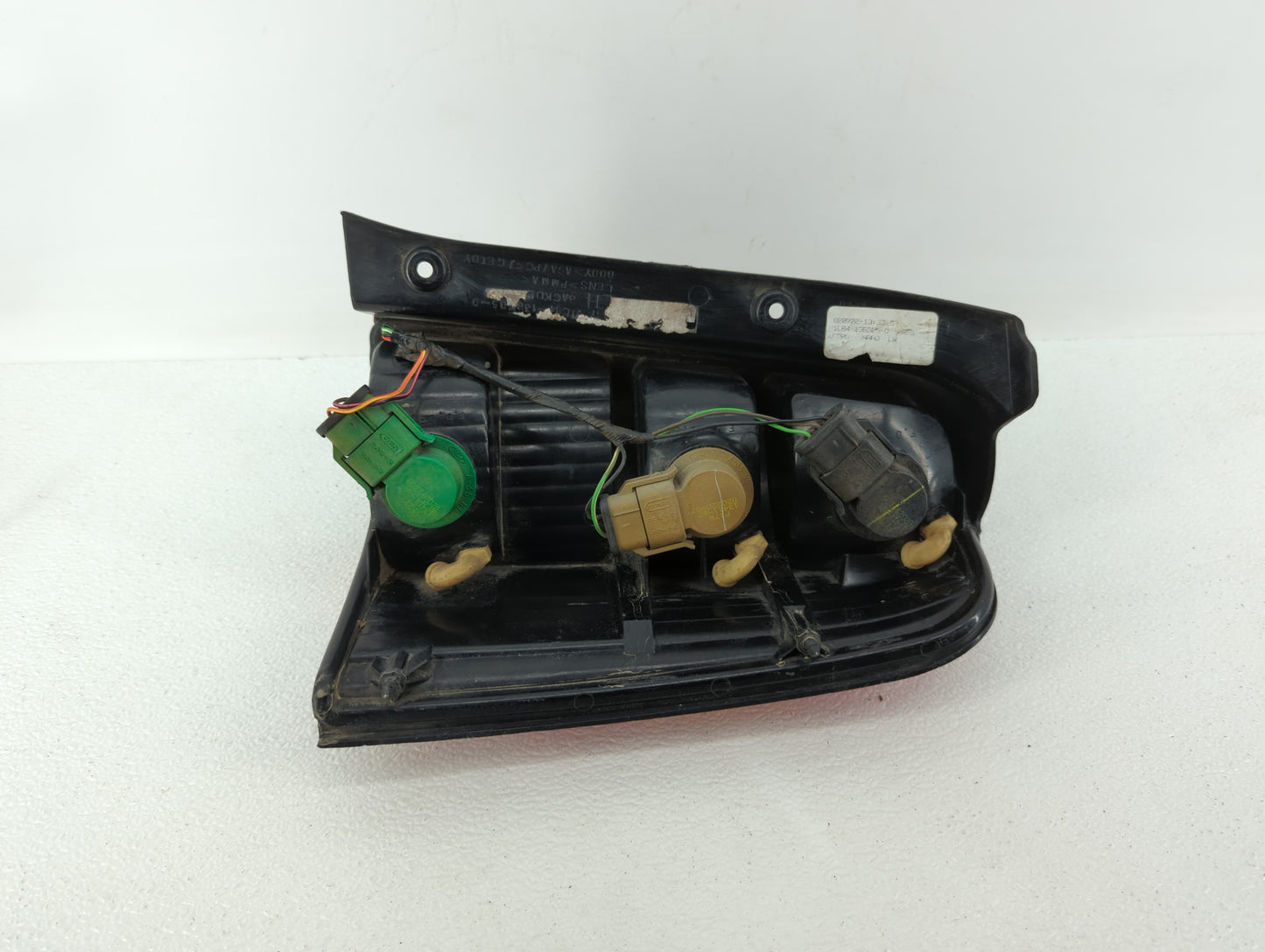 2001-2007 Ford Escape Tail Light Assembly Driver Left OEM P/N:1L84-13B505-D Fits Fits 2001 2002 2003 2004 2005 2006 2007 OEM
