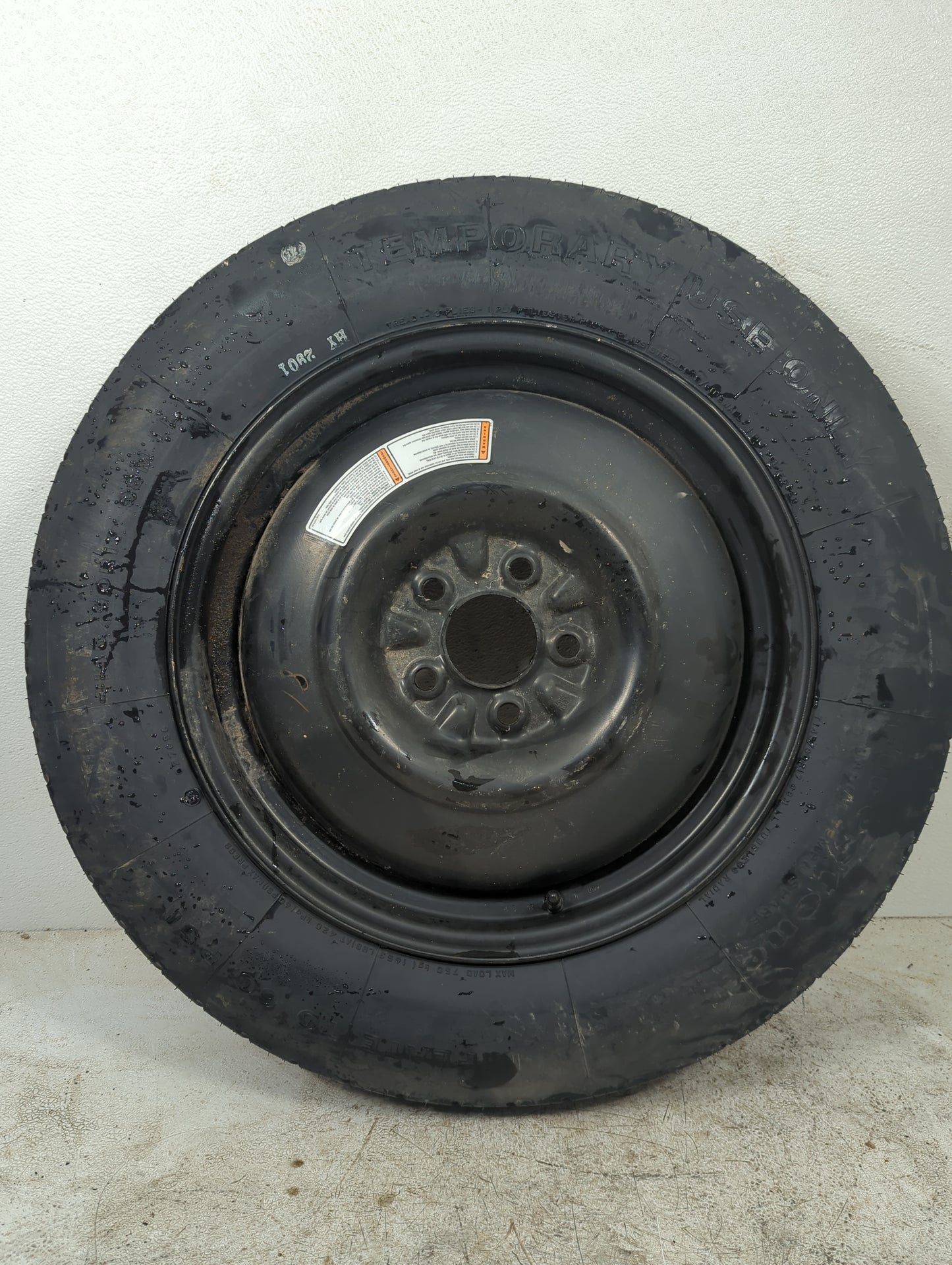 2001-2004 Ford Escape Spare Donut Tire Wheel Rim Oem 5036165 - Oemusedautoparts1.com