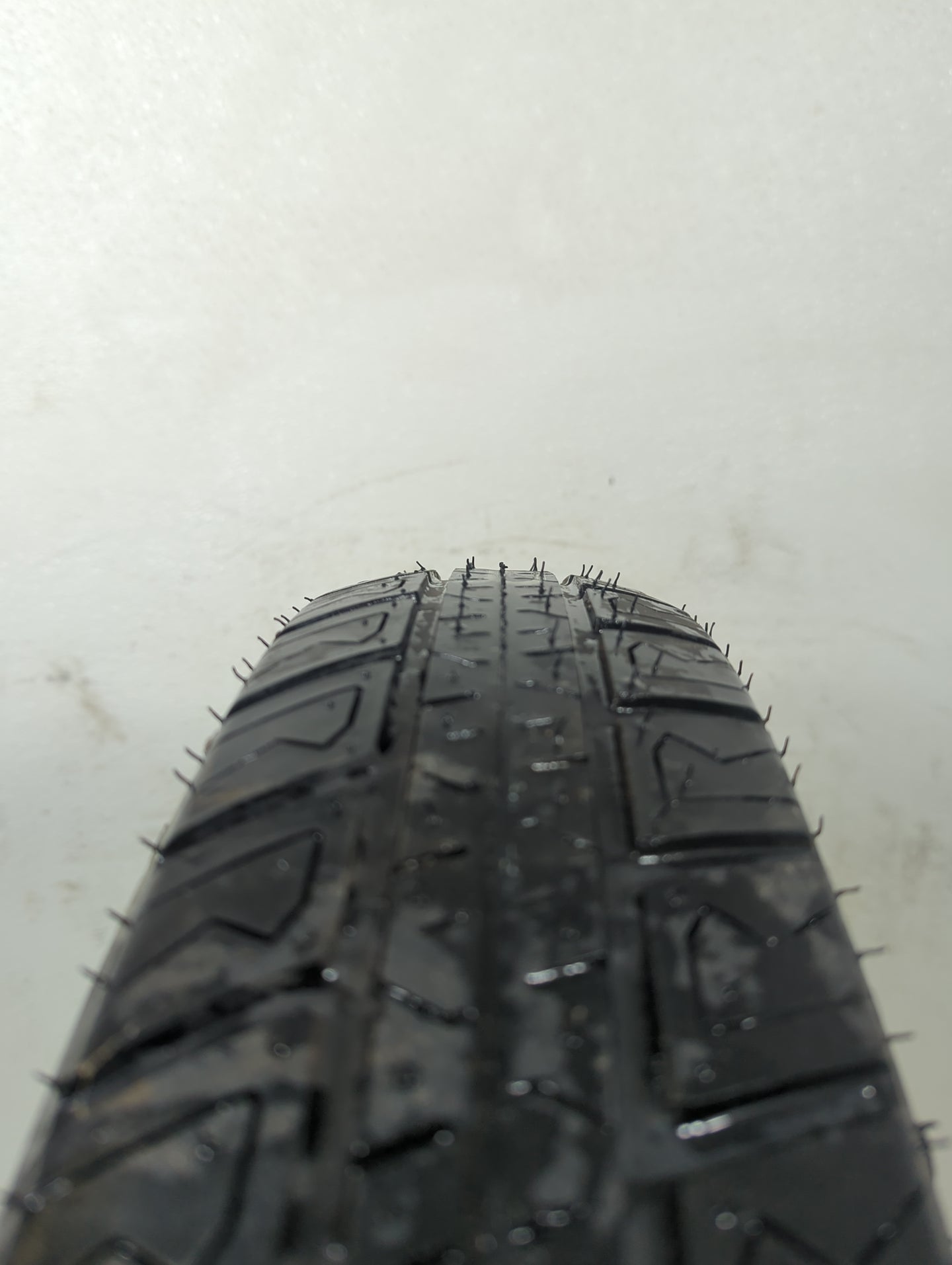 2001-2004 Ford Escape Spare Donut Tire Wheel Rim Oem 5036165 - Oemusedautoparts1.com