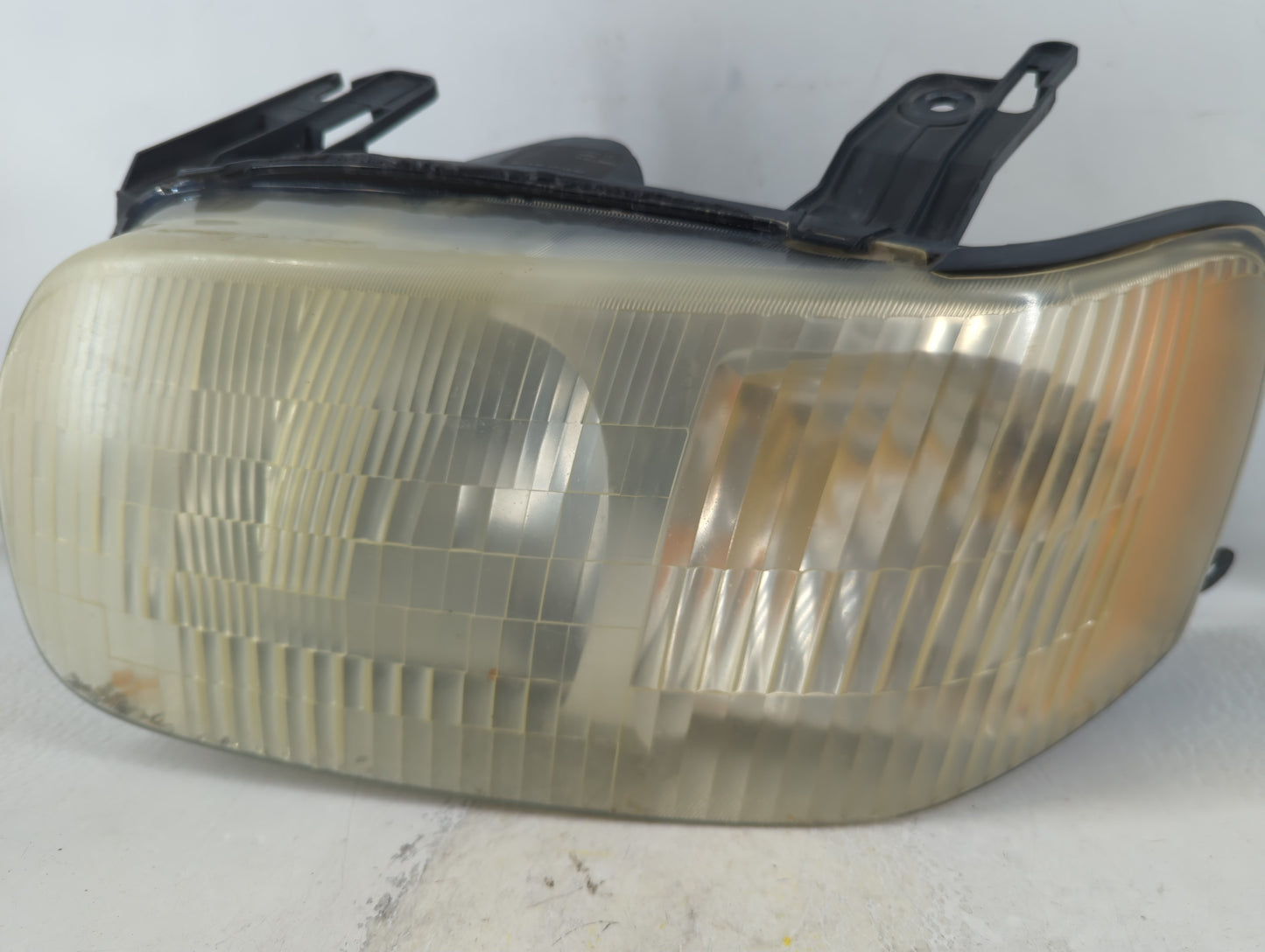 2001-2004 Ford Escape Driver Left Oem Head Light Headlight Lamp - Oemusedautoparts1.com