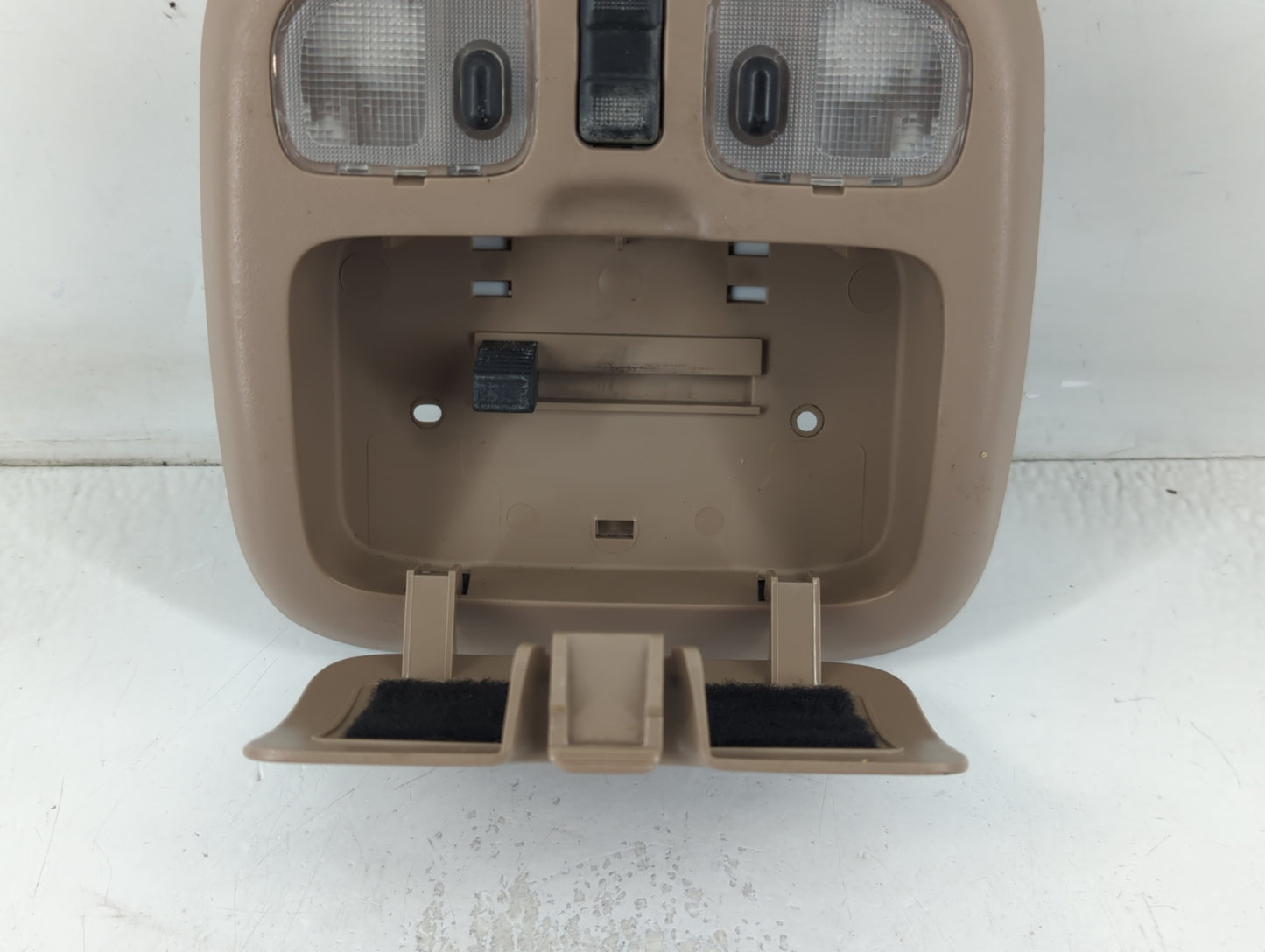 2001-2002 Ford Escape Center Floor Console P/N:8478519A58 Fits Fits 2001 2002 OEM Used Auto Parts - Oemusedautoparts1.com