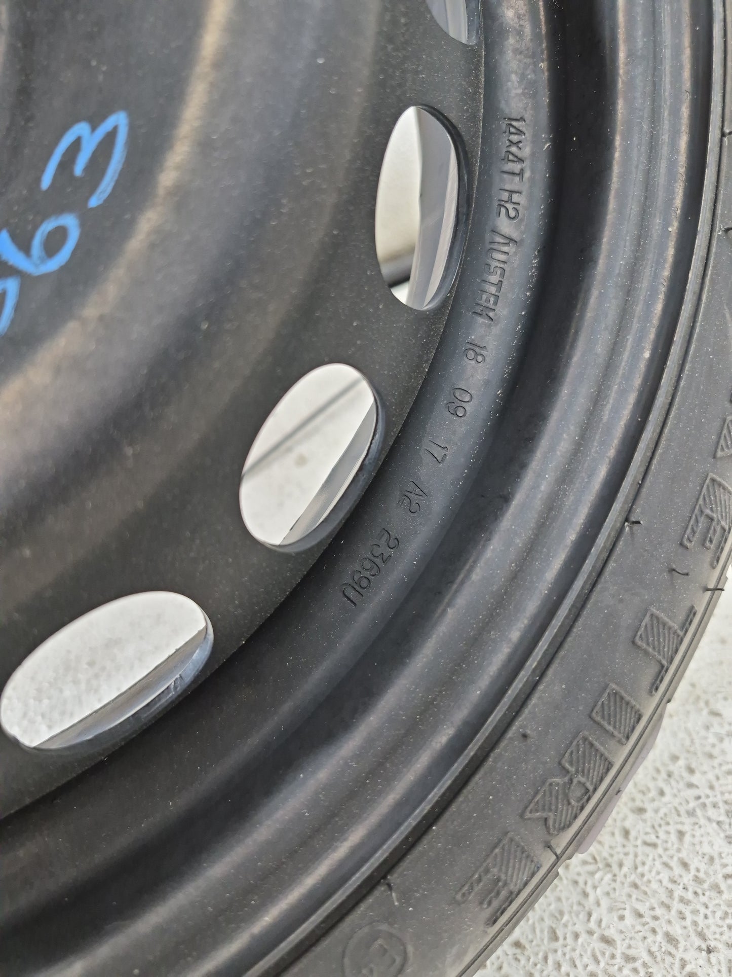1991-2003 Ford Escort Spare Donut Tire Wheel Rim Oem - Oemusedautoparts1.com