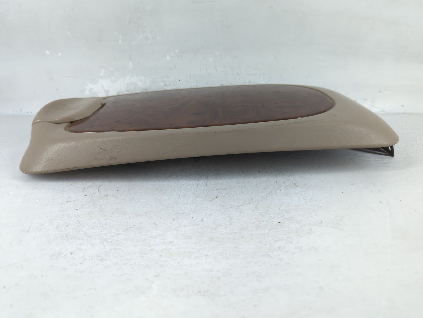 2002-2004 Ford Excursion Center Console Armrest Cover Lid Fits Fits 2002 2003 2004 OEM Used Auto Parts - Oemusedautoparts1.c