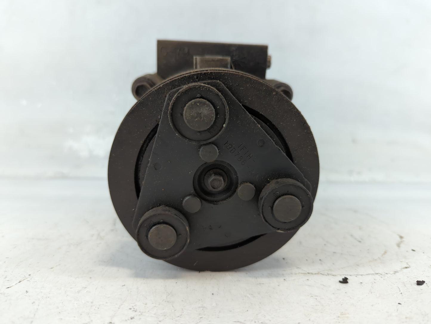 2002-2005 Ford Excursion Air Conditioning A/c Ac Compressor Oem - Oemusedautoparts1.com