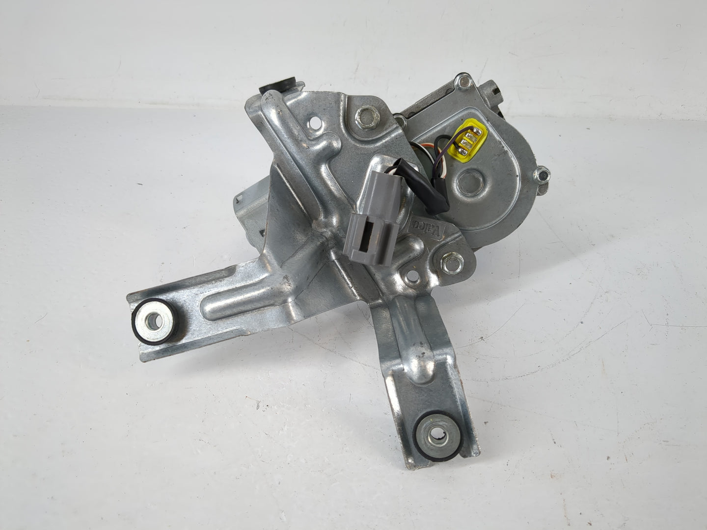1997-2002 Ford Expedition Front Windshield Wiper Motor Fits Fits 1996 1997 1998 1999 2000 2001 2002 2003 OEM Used Auto Parts