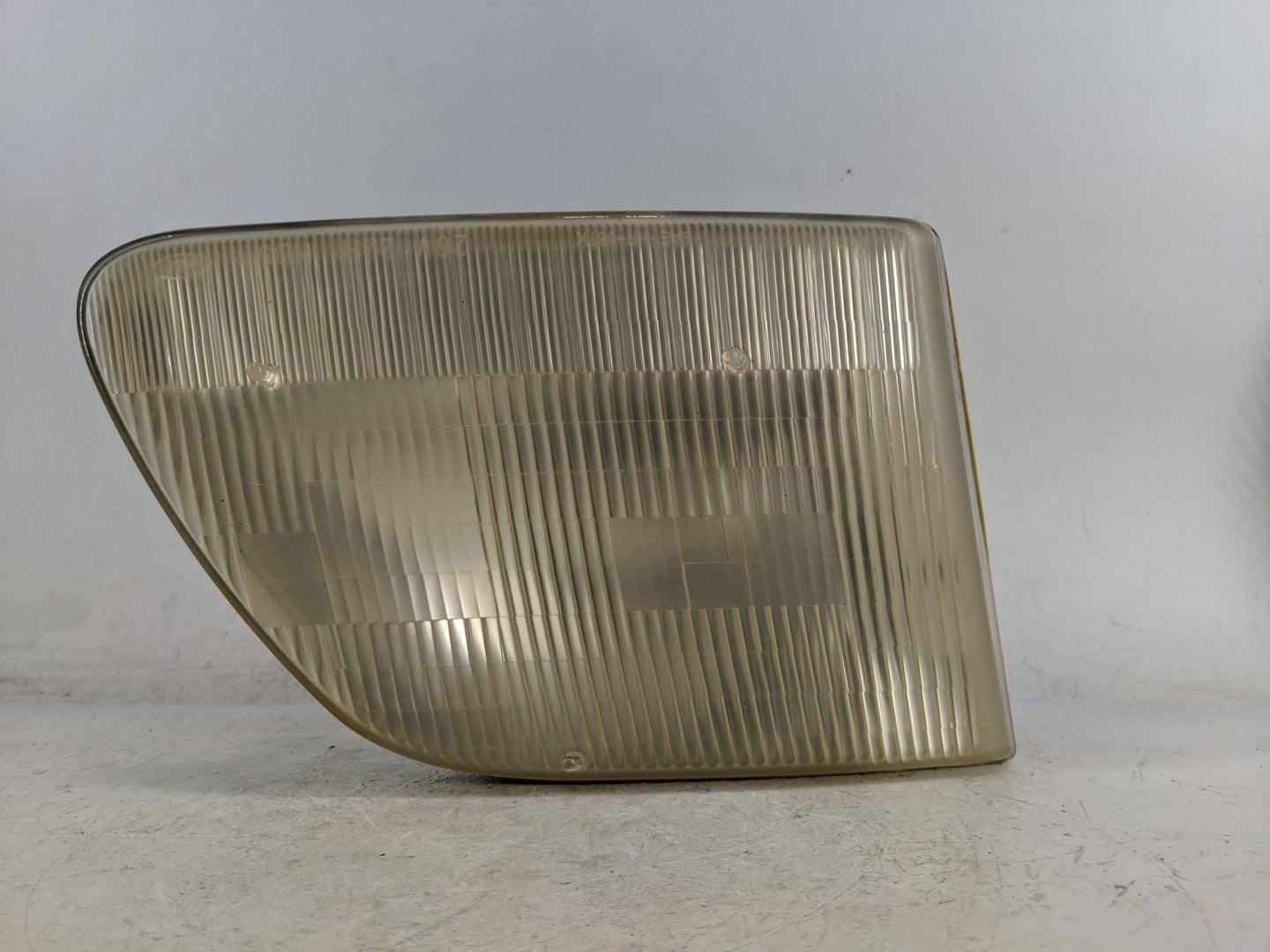 Ford Expedition Passenger Right Oem Head Light Headlight Lamp - Oemusedautoparts1.com
