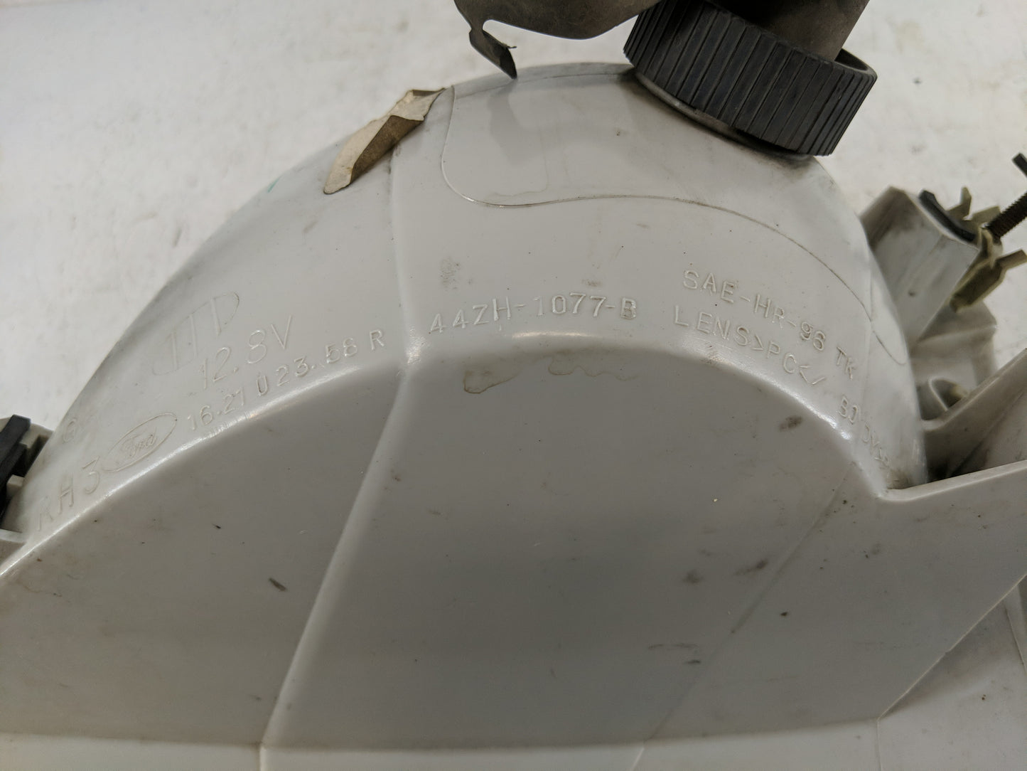 Ford Expedition Passenger Right Oem Head Light Headlight Lamp - Oemusedautoparts1.com
