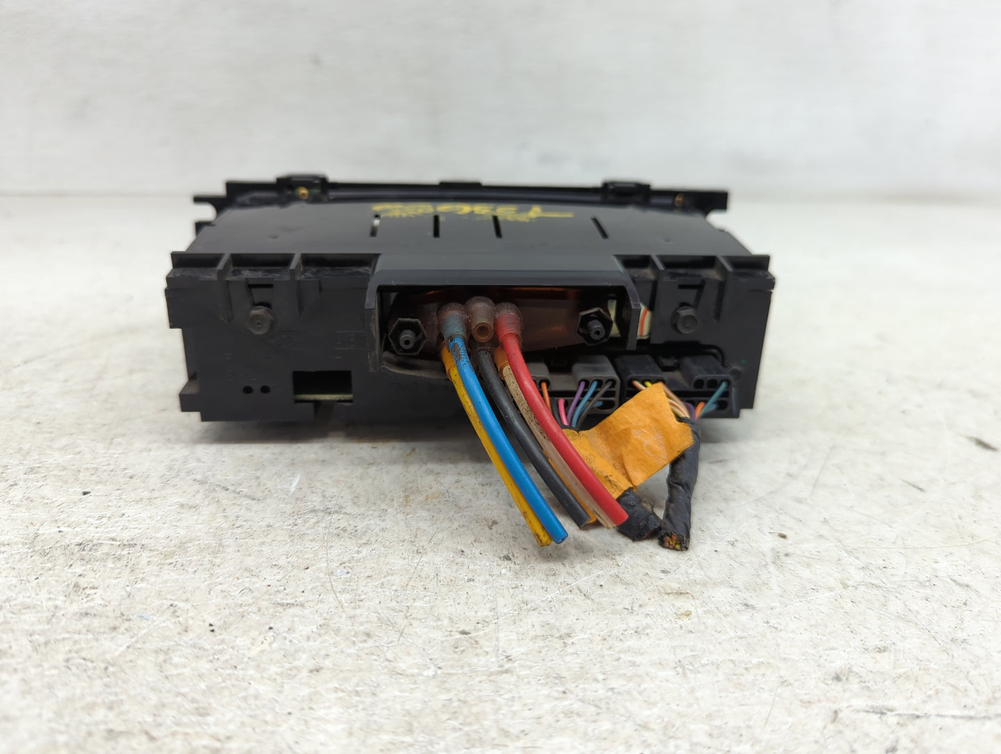 2002 Ford Expedition Climate Control Module Temperature AC/Heater Replacement P/N:XL7H-19C933-AE Fits OEM Used Auto Parts - 