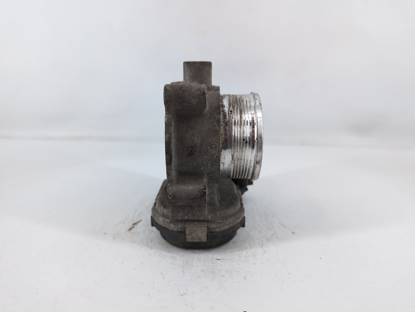 2002 Ford Expedition Throttle Body P/N:0 280 750 585 Fits Fits 2000 2001 2003 2004 OEM Used Auto Parts - Oemusedautoparts1.c
