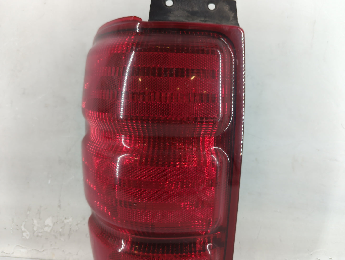 1997-2002 Ford Expedition Tail Light Assembly Driver Left OEM P/N:1L1X-13B505-A Fits Fits 1997 1998 1999 2000 2001 2002 OEM 