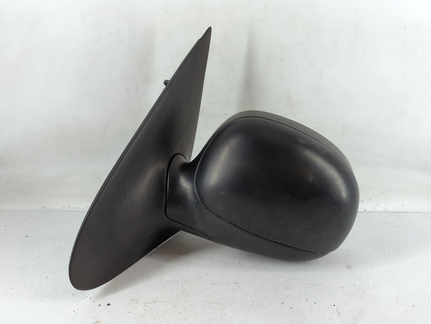 1997-2002 Ford Expedition Driver Side View Mirror - Left Door Mirror OEM Used - Oemusedautoparts1.com