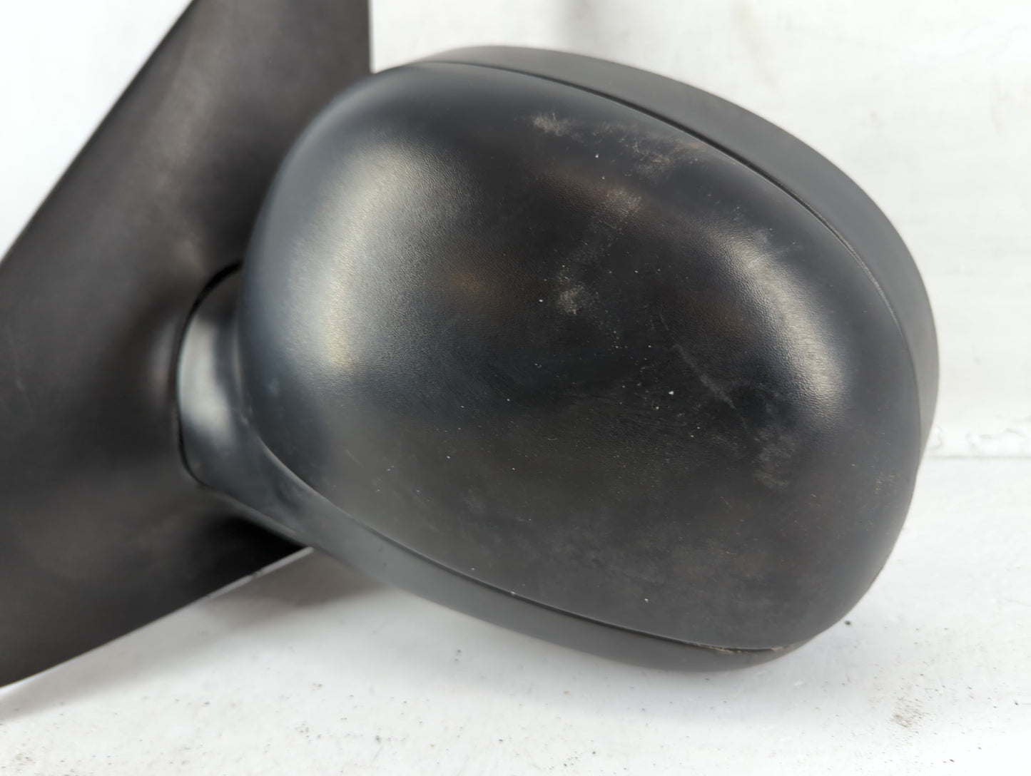 1997-2002 Ford Expedition Driver Side View Mirror - Left Door Mirror OEM Used - Oemusedautoparts1.com