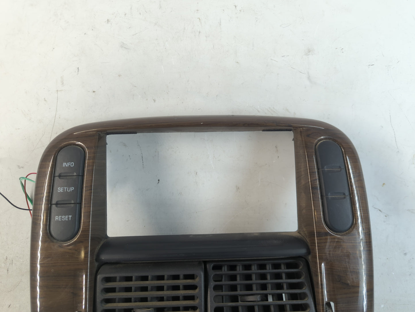 2001-2002 Ford Explorer Radio AM FM Cd Player Receiver Replacement P/N:1L2X 7804302 EF Fits Fits 2001 2002 OEM Used Auto Par