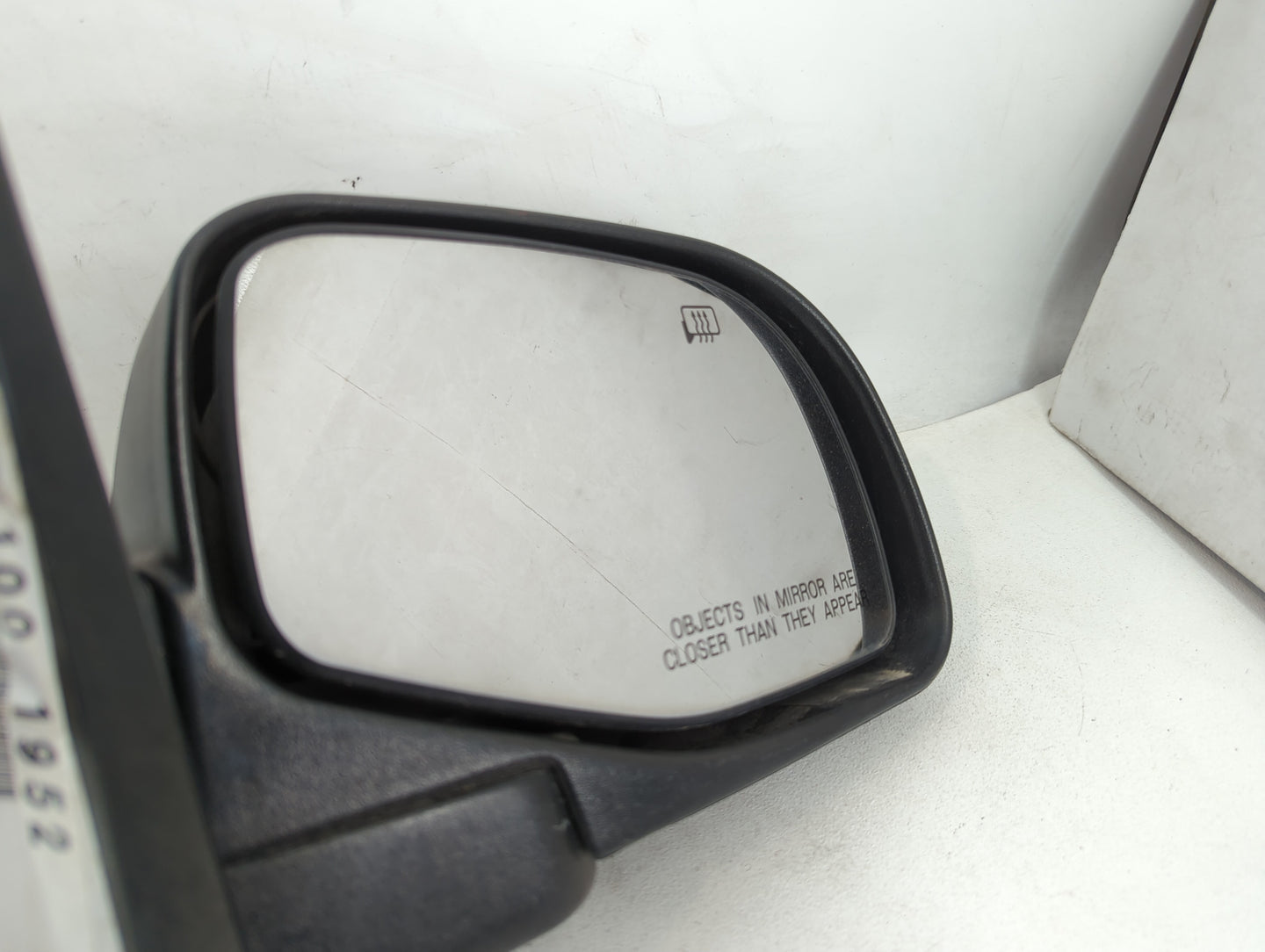 2001-2005 Ford Explorer Passenger Side View Mirror - Right Door Mirror OEM Used - Oemusedautoparts1.com