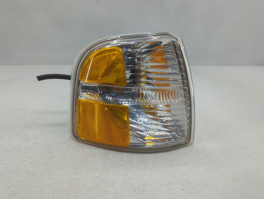 2002-2005 Ford Explorer Driver Left Oem Head Light Headlight Lamp - Oemusedautoparts1.com
