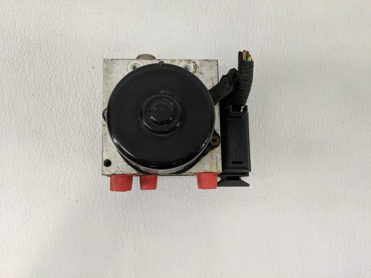2002 Ford Explorer ABS Pump Control Module Replacement Fits OEM Used Auto Parts - Oemusedautoparts1.com