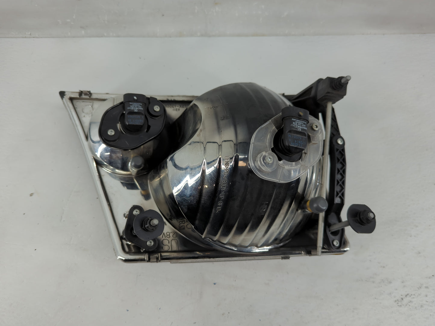 2002 Ford Explorer Tail Light Assembly Driver Left OEM P/N:1L2X-13006-A Fits OEM Used Auto Parts - Oemusedautoparts1.com