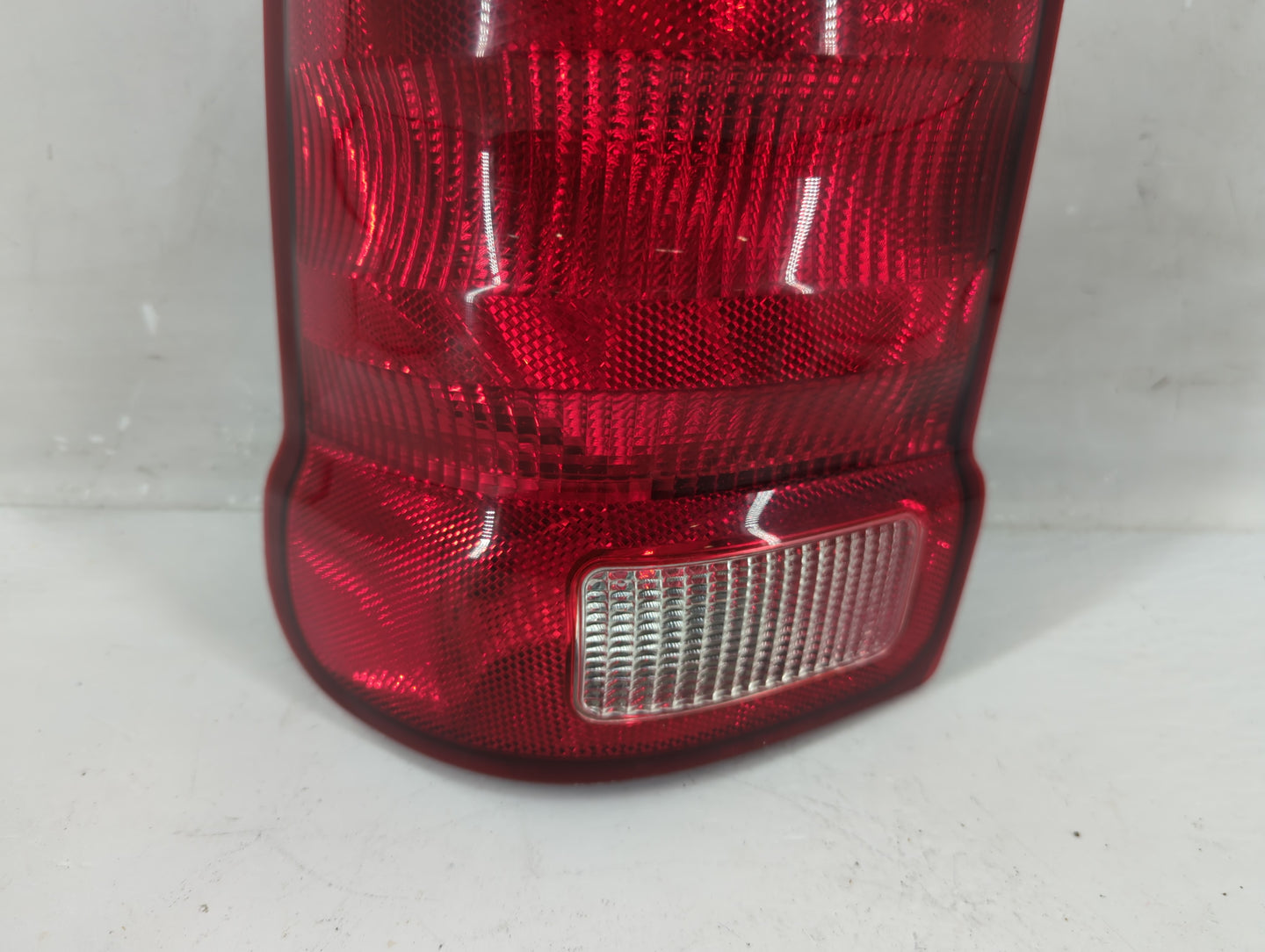 2001-2003 Ford Explorer Tail Light Assembly Driver Left OEM Fits Fits 2001 2002 2003 OEM Used Auto Parts - Oemusedautoparts1