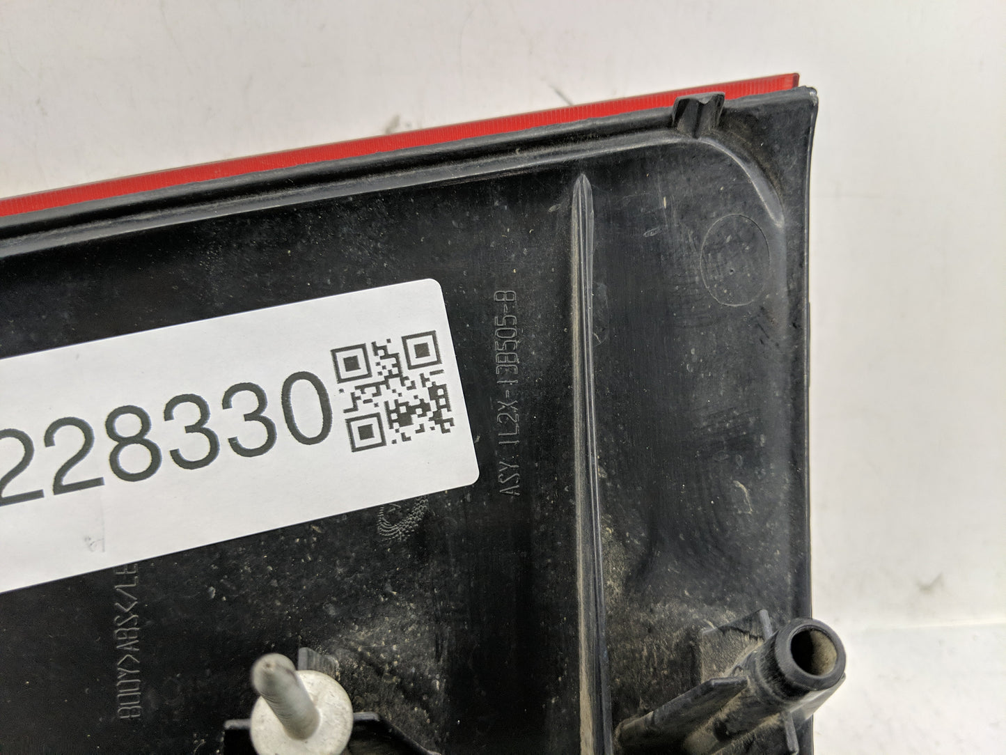 2002-2005 Ford Explorer Tail Light Assembly Driver Left OEM Fits Fits 2002 2003 2004 2005 OEM Used Auto Parts - Oemusedautop