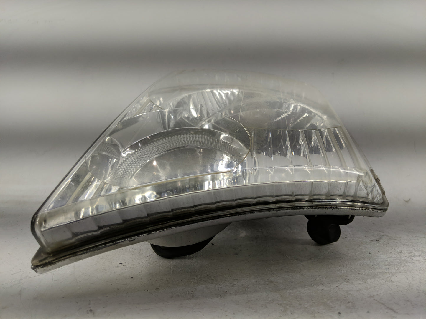 2002-2005 Ford Explorer Passenger Right Oem Head Light Headlight Lamp - Oemusedautoparts1.com