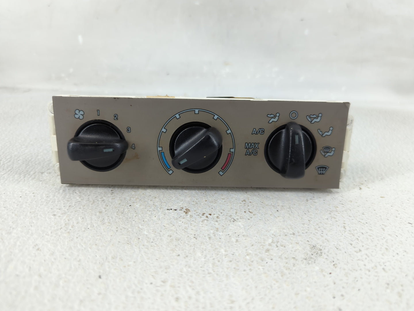 2001-2002 Ford Explorer Climate Control Module Temperature AC/Heater Replacement Fits Fits 2001 2002 OEM Used Auto Parts - O