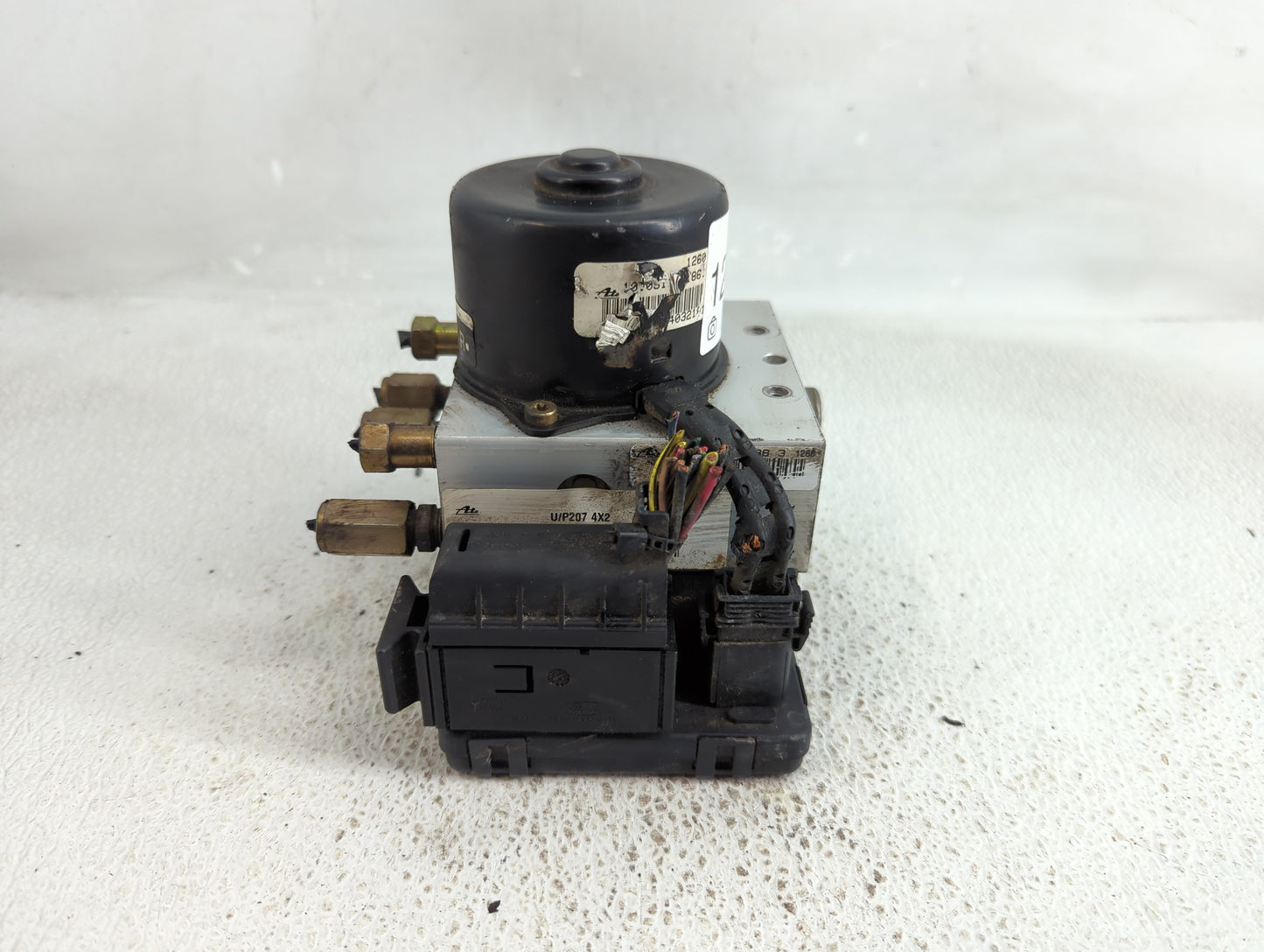 2001-2002 Ford Explorer ABS Pump Control Module Replacement P/N:1L5T-2C219-BC Fits Fits 2001 2002 OEM Used Auto Parts - Oemu