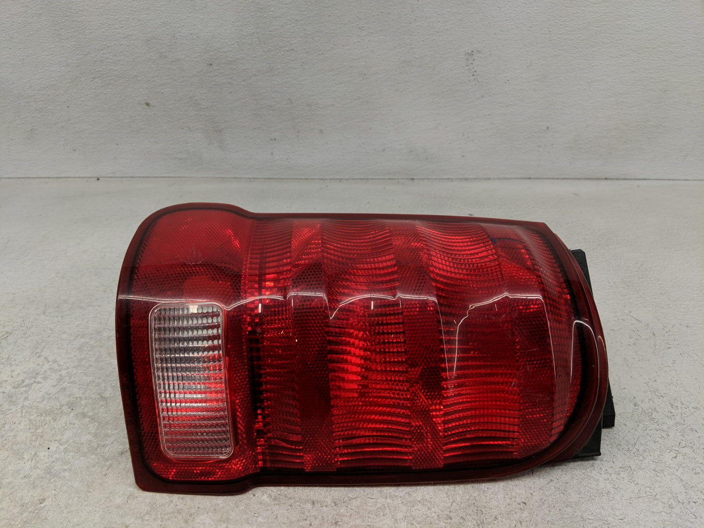 2001-2003 Ford Explorer Tail Light Assembly Driver Left OEM Fits Fits 2001 2002 2003 OEM Used Auto Parts - Oemusedautoparts1